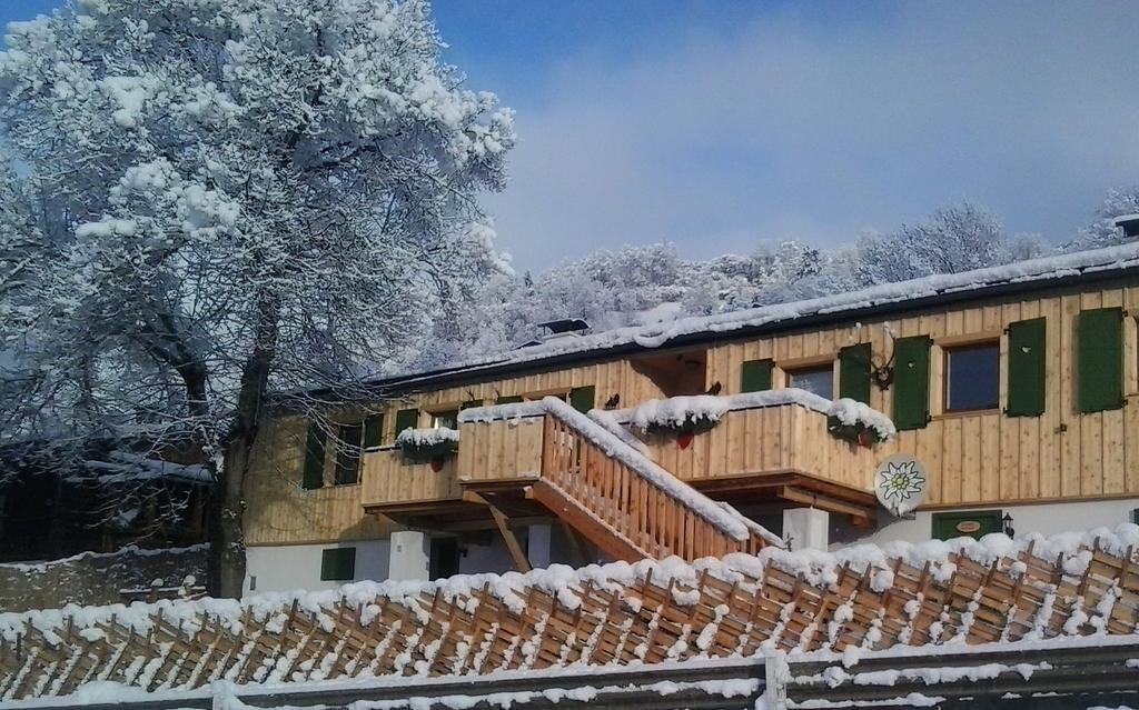 Jaegerchalet Uttendorf Phòng bức ảnh